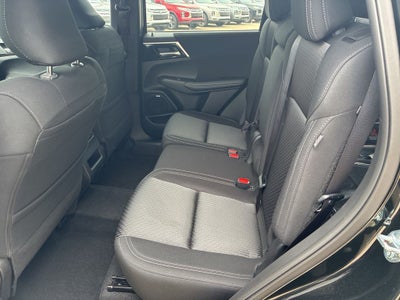 2026 Mitsubishi Outlander ES