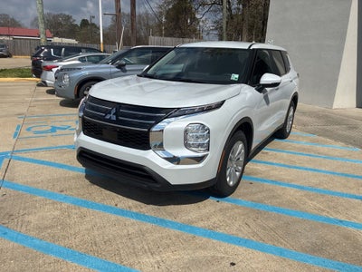 2026 Mitsubishi Outlander ES