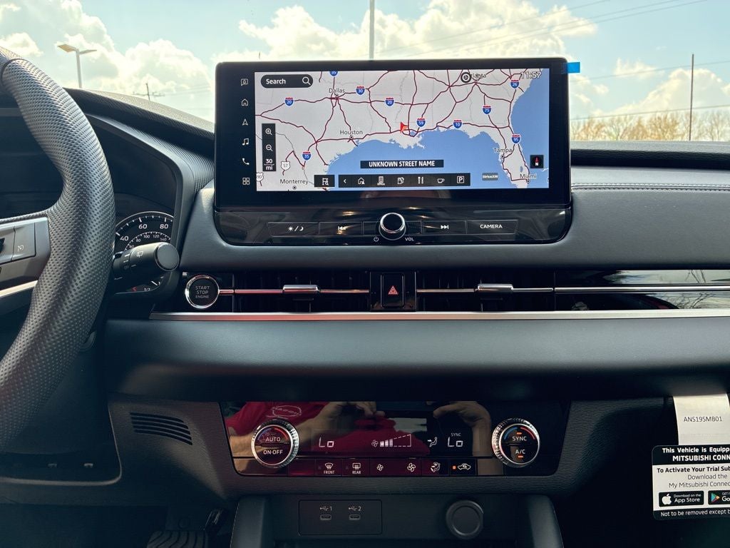 2026 Mitsubishi Outlander ES