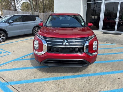 2026 Mitsubishi Outlander ES