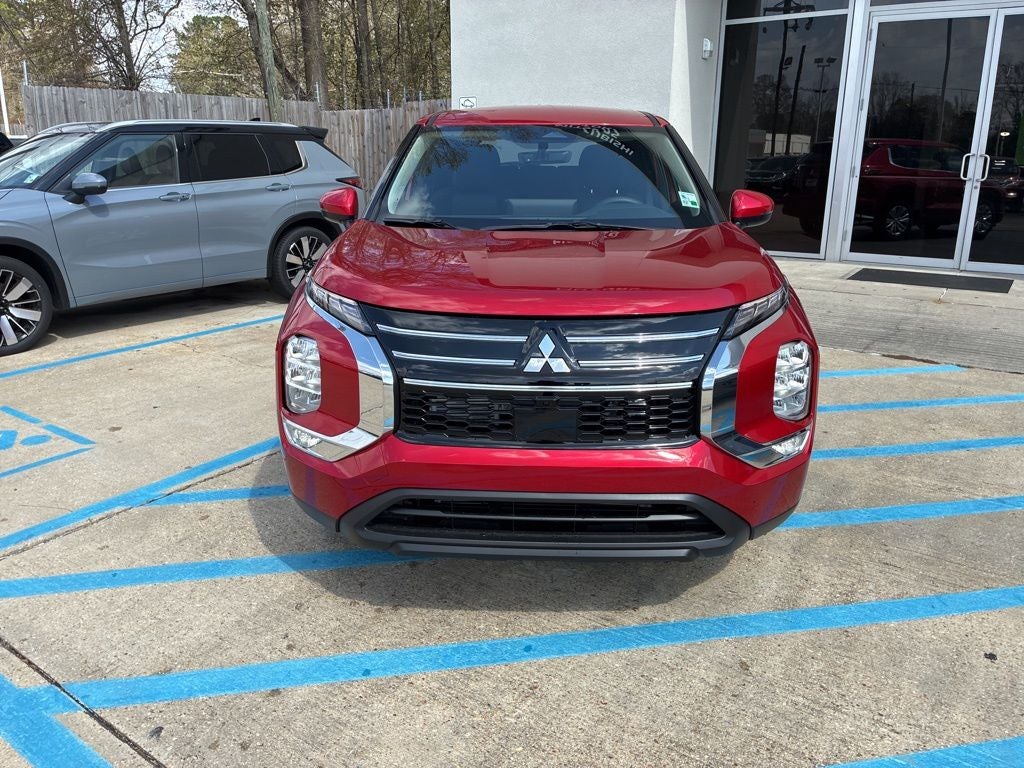 2026 Mitsubishi Outlander ES
