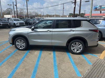 2026 Mitsubishi Outlander ES