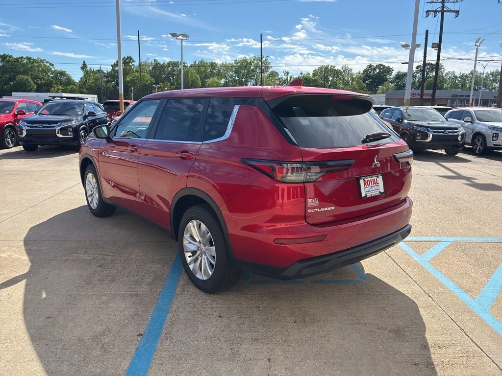 2026 Mitsubishi Outlander ES