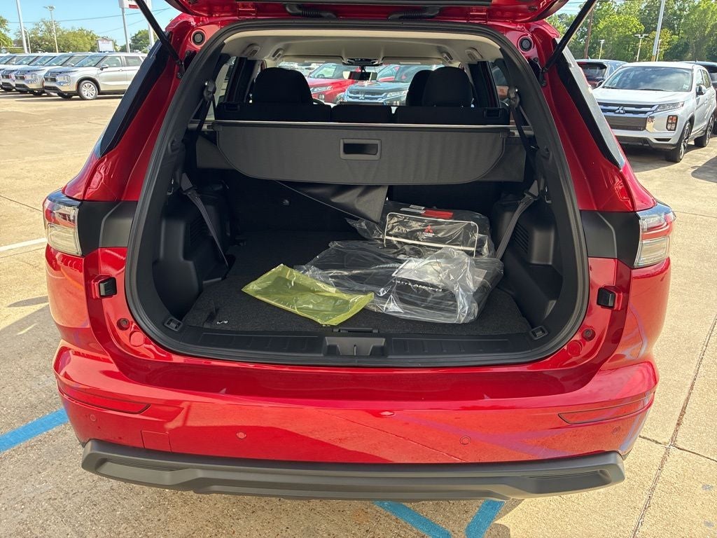 2026 Mitsubishi Outlander ES