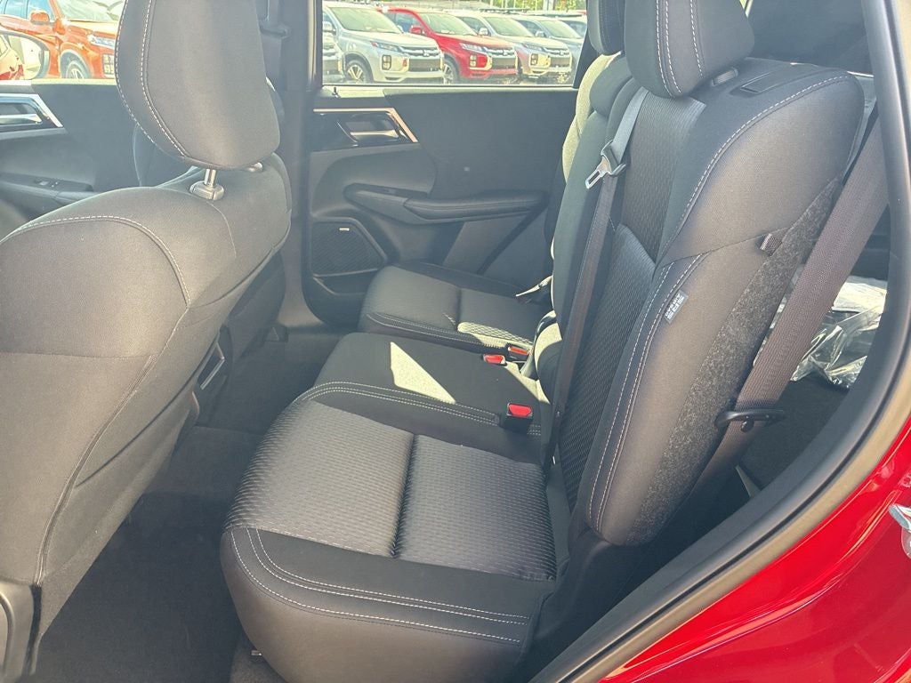 2026 Mitsubishi Outlander ES