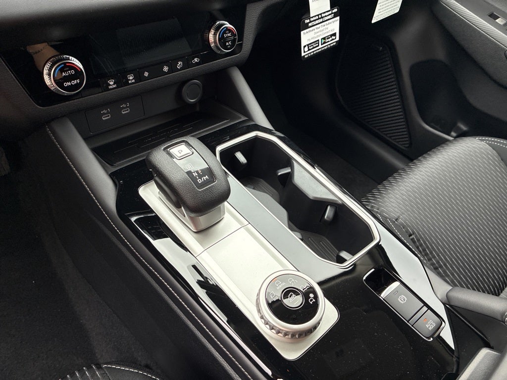 2026 Mitsubishi Outlander ES