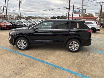 2026 Mitsubishi Outlander ES