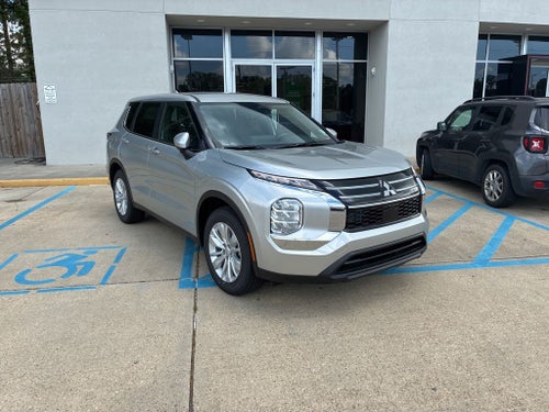 2026 Mitsubishi Outlander ES