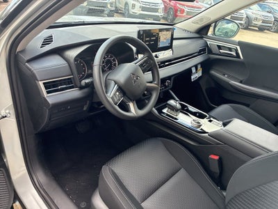 2026 Mitsubishi Outlander ES