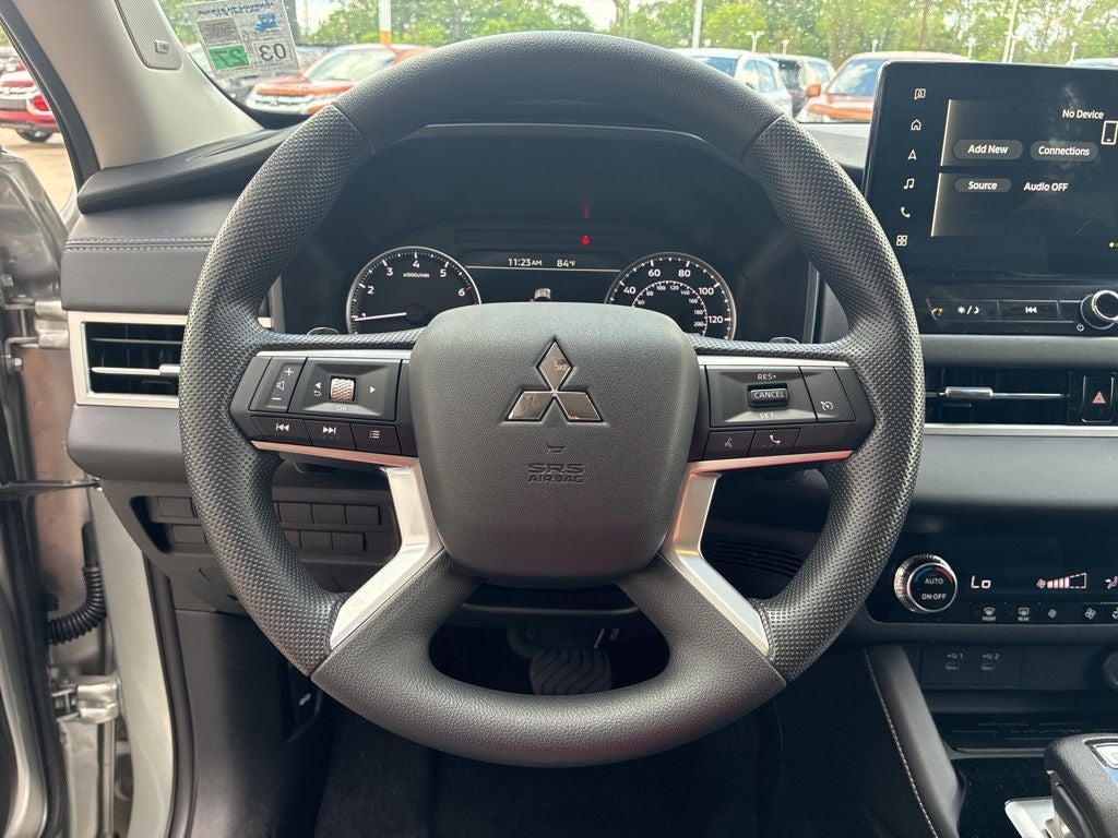 2026 Mitsubishi Outlander ES
