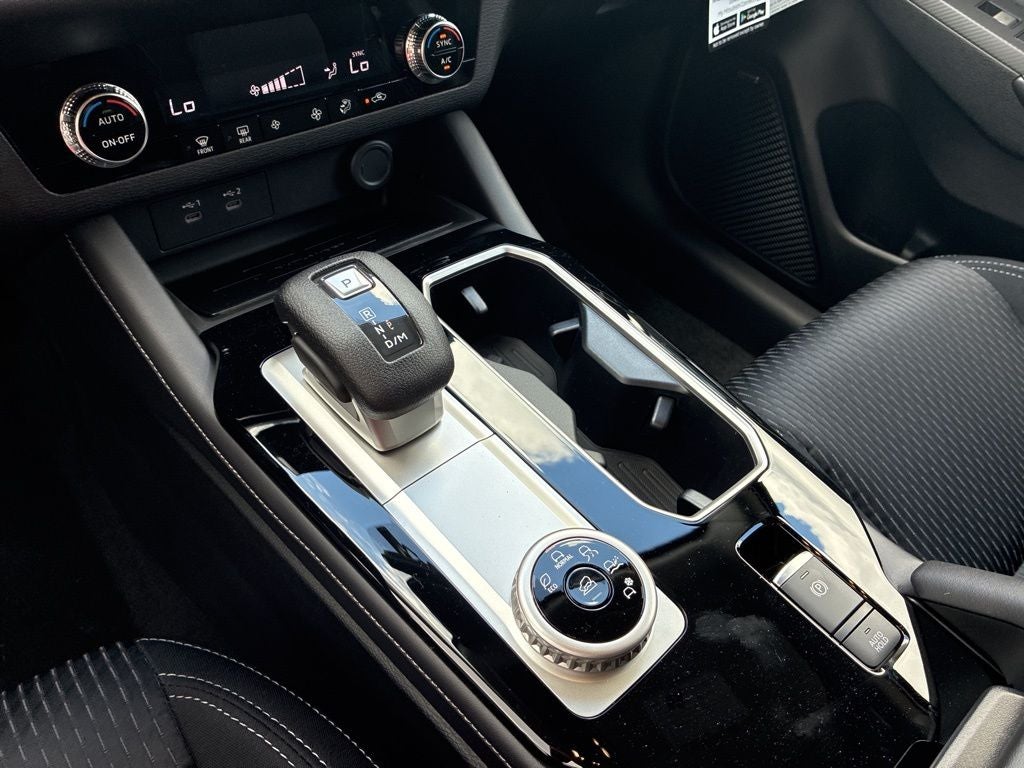 2026 Mitsubishi Outlander ES