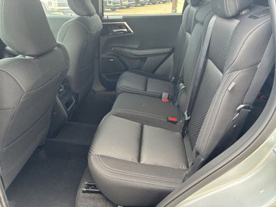 2026 Mitsubishi Outlander ES