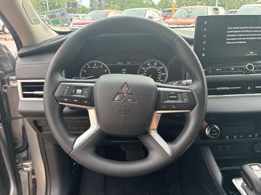 2026 Mitsubishi Outlander ES