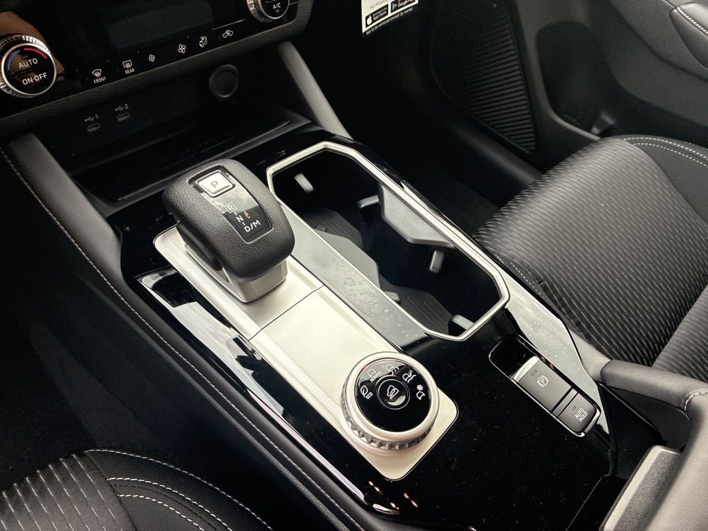 2026 Mitsubishi Outlander ES