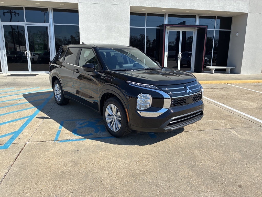 2026 Mitsubishi Outlander ES