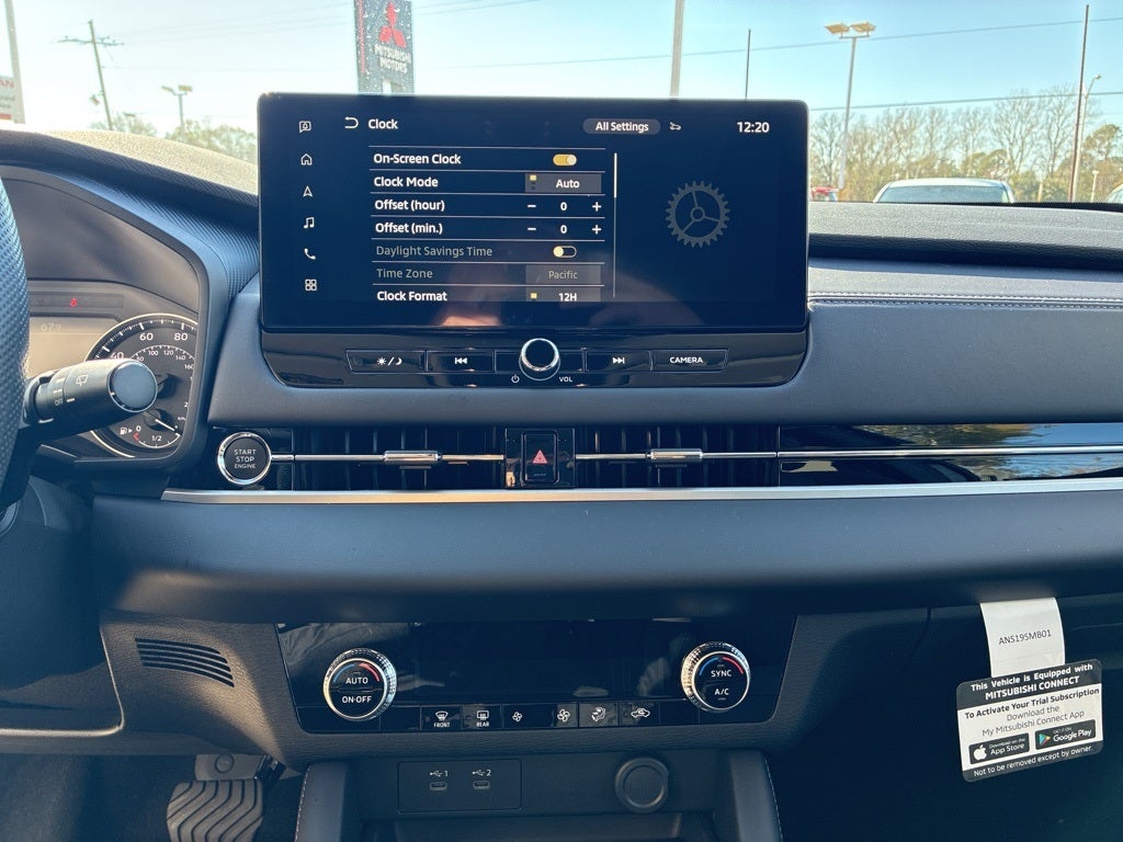 2026 Mitsubishi Outlander ES