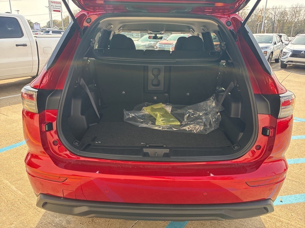 2026 Mitsubishi Outlander ES