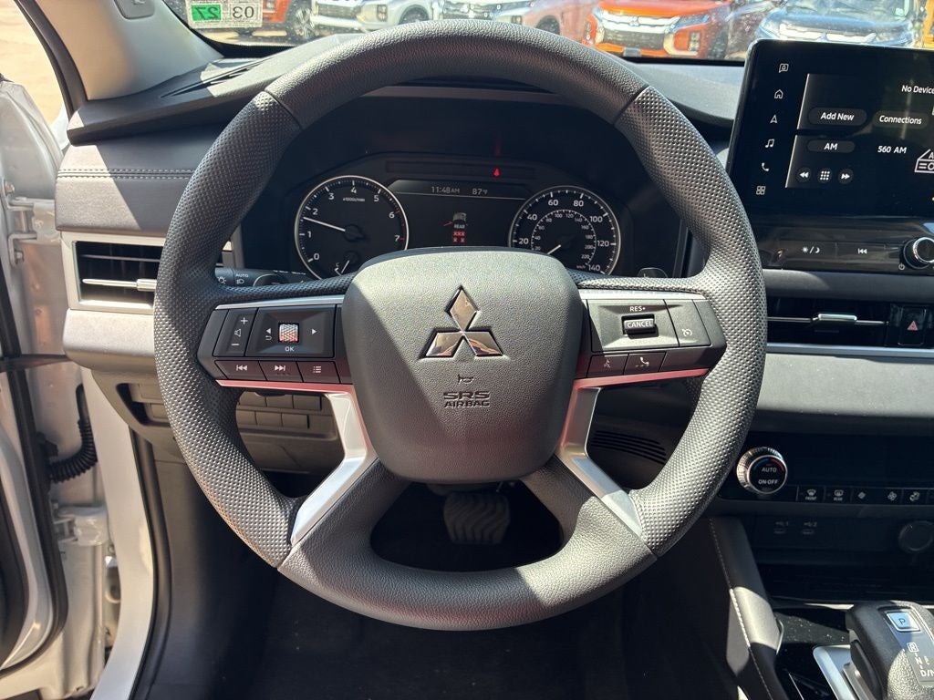 2026 Mitsubishi Outlander ES