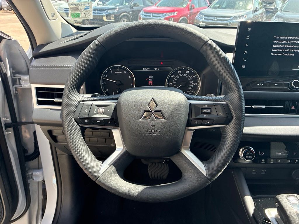 2026 Mitsubishi Outlander ES