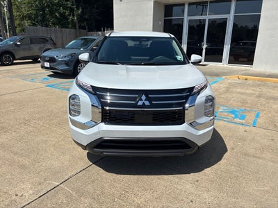 2026 Mitsubishi Outlander ES