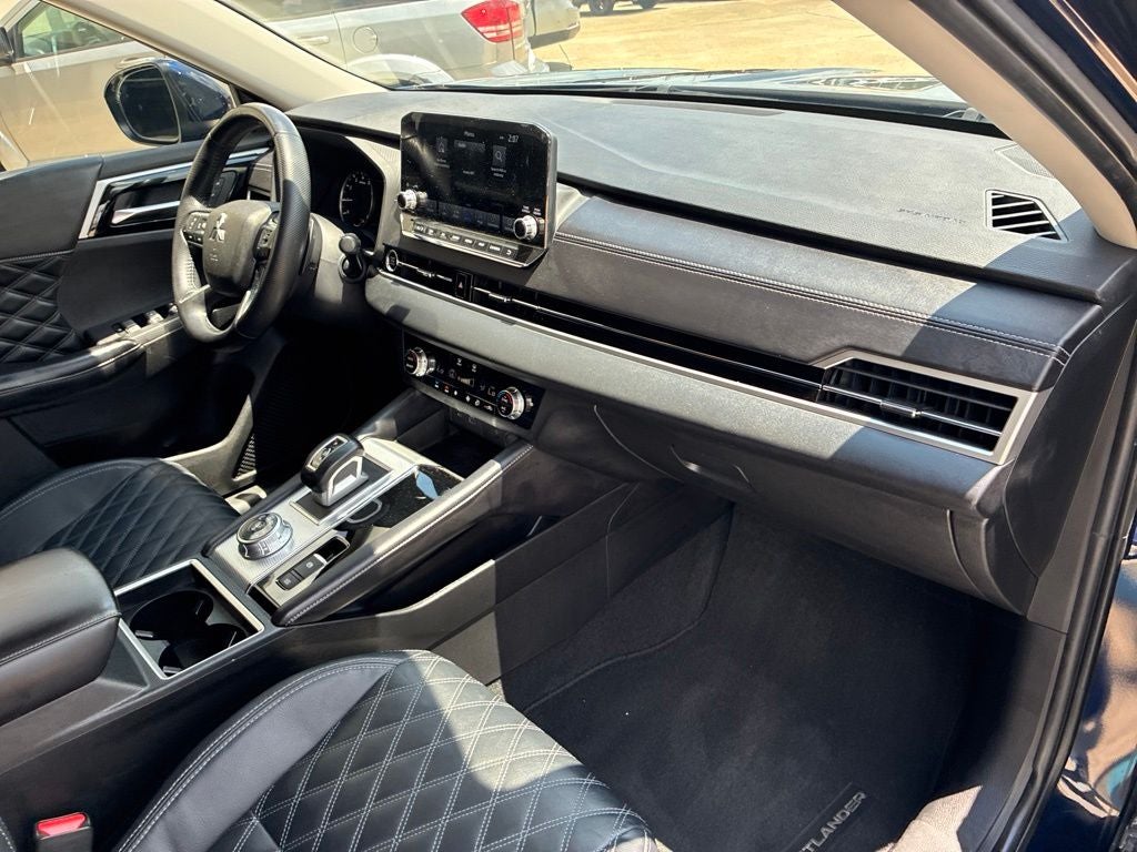 2022 Mitsubishi Outlander SEL