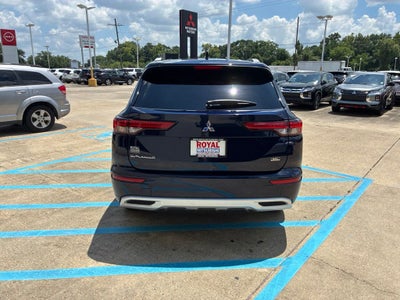 2022 Mitsubishi Outlander SEL