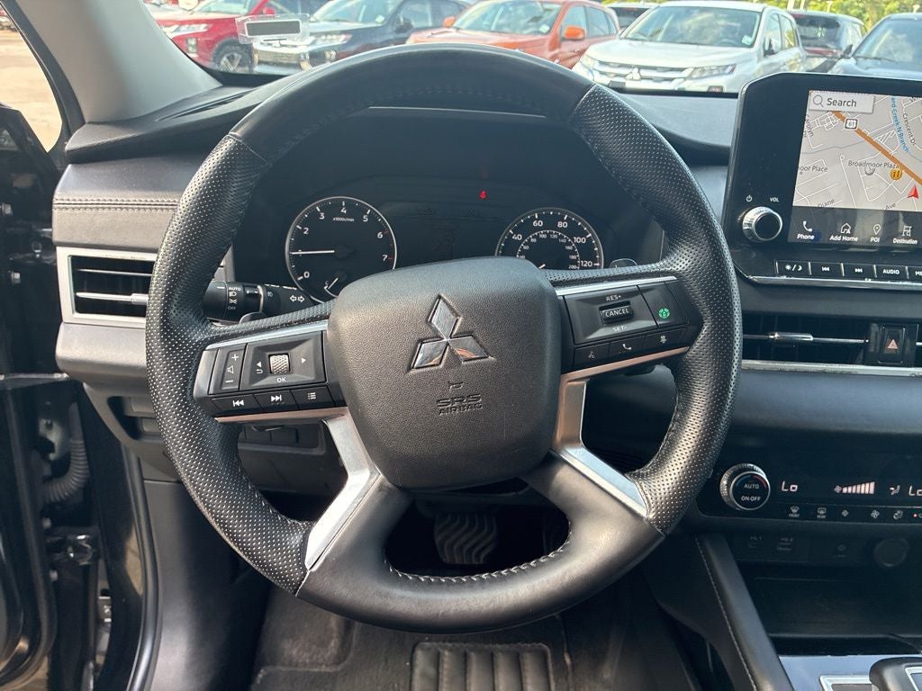 2024 Mitsubishi Outlander SE