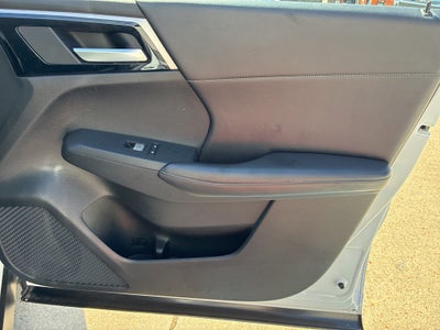 2024 Mitsubishi Outlander Base