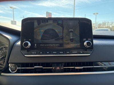 2024 Mitsubishi Outlander Base