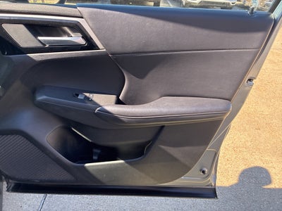 2024 Mitsubishi Outlander Base