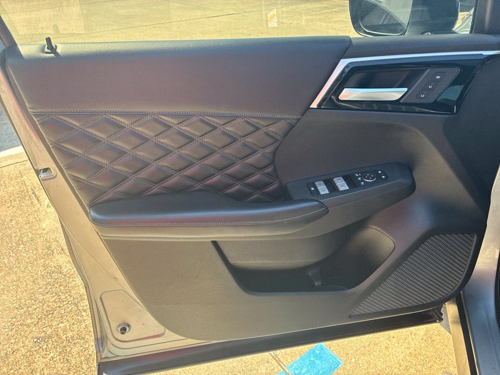2023 Mitsubishi Outlander SEL Black Edition