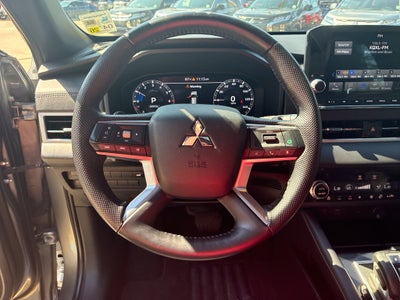 2023 Mitsubishi Outlander SEL Black Edition