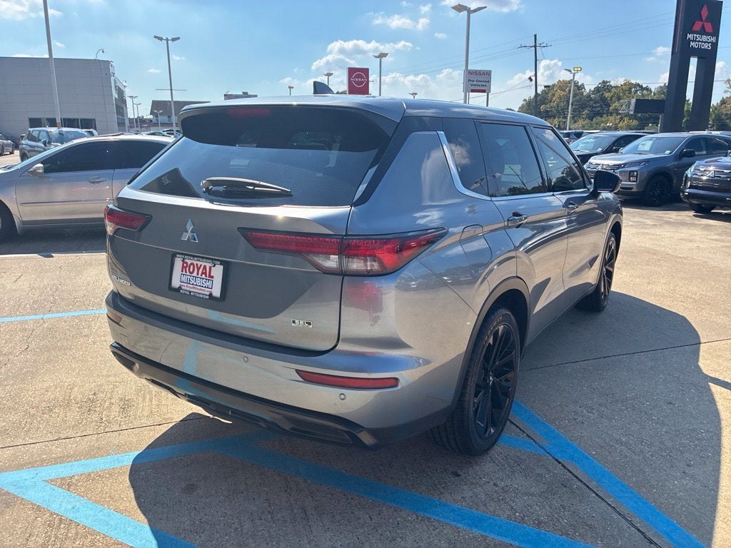2023 Mitsubishi Outlander SEL Black Edition