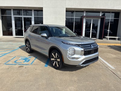 2026 Mitsubishi Outlander SE