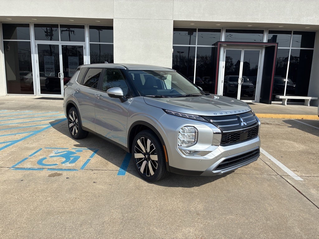 2026 Mitsubishi Outlander SE