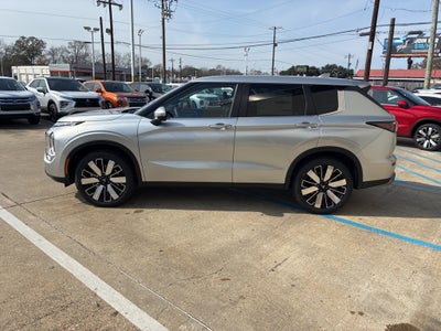 2026 Mitsubishi Outlander SE