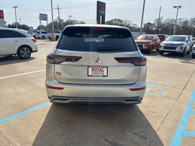 2026 Mitsubishi Outlander SE