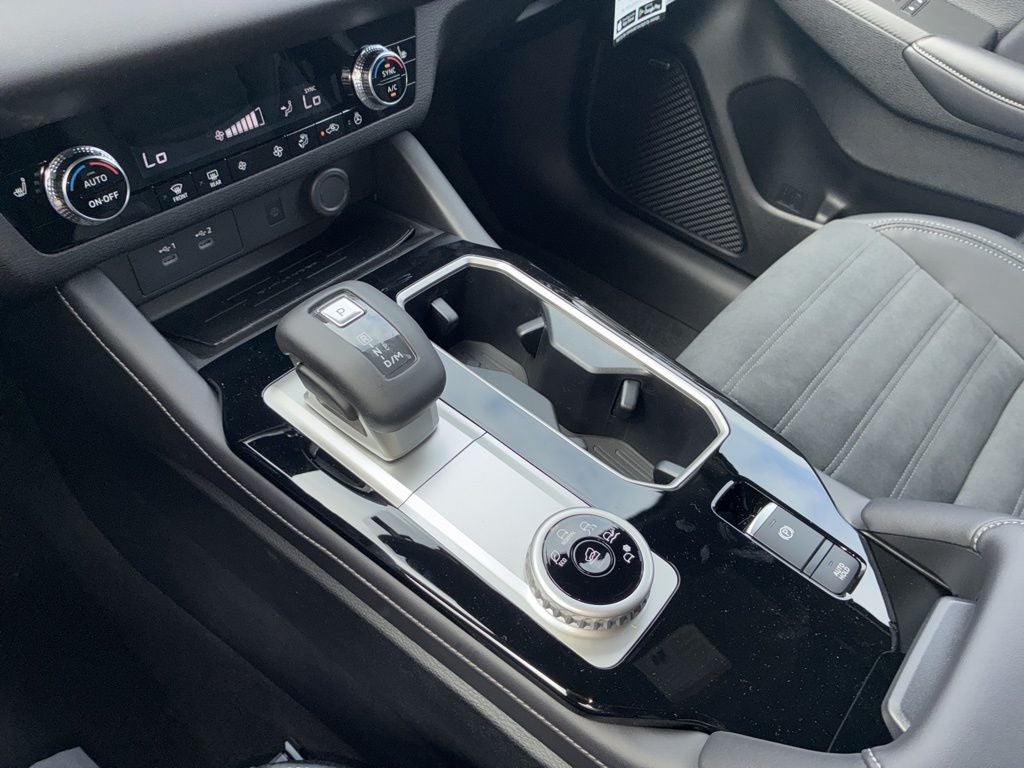 2026 Mitsubishi Outlander Base