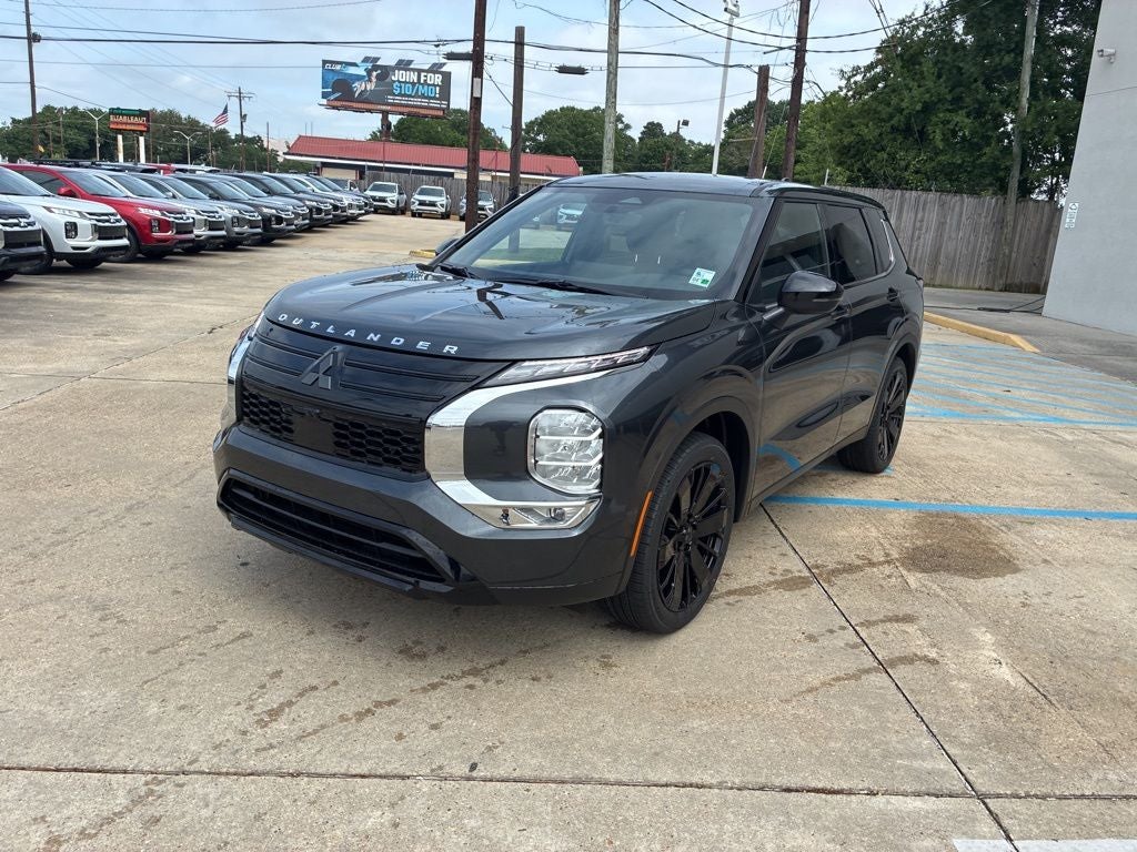 2026 Mitsubishi Outlander Base