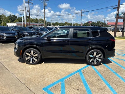 2026 Mitsubishi Outlander SE