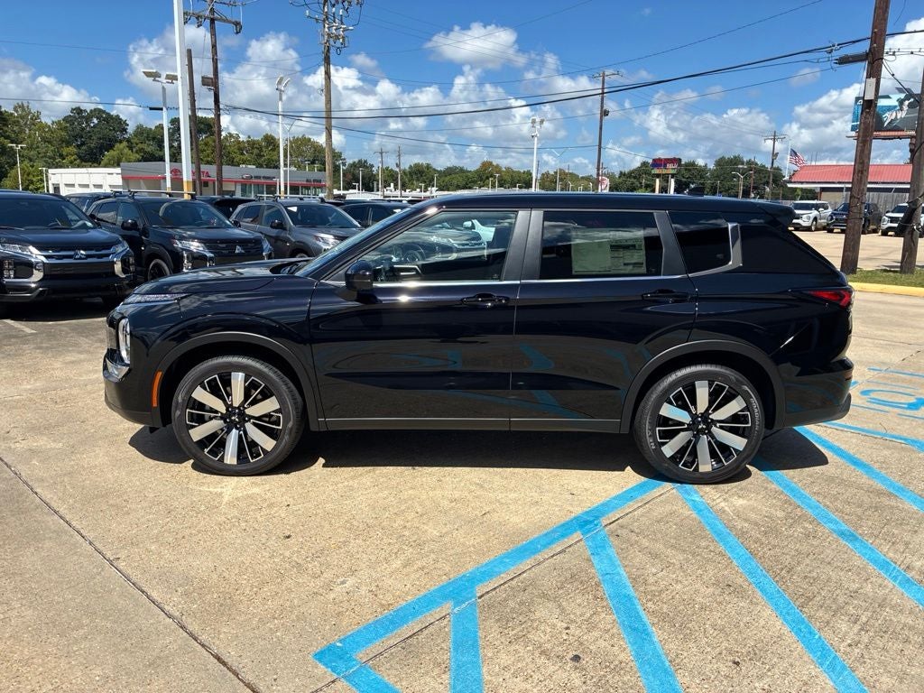 2026 Mitsubishi Outlander SE