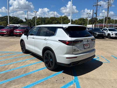 2026 Mitsubishi Outlander LE