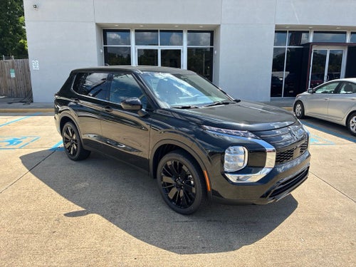 2026 Mitsubishi Outlander LE