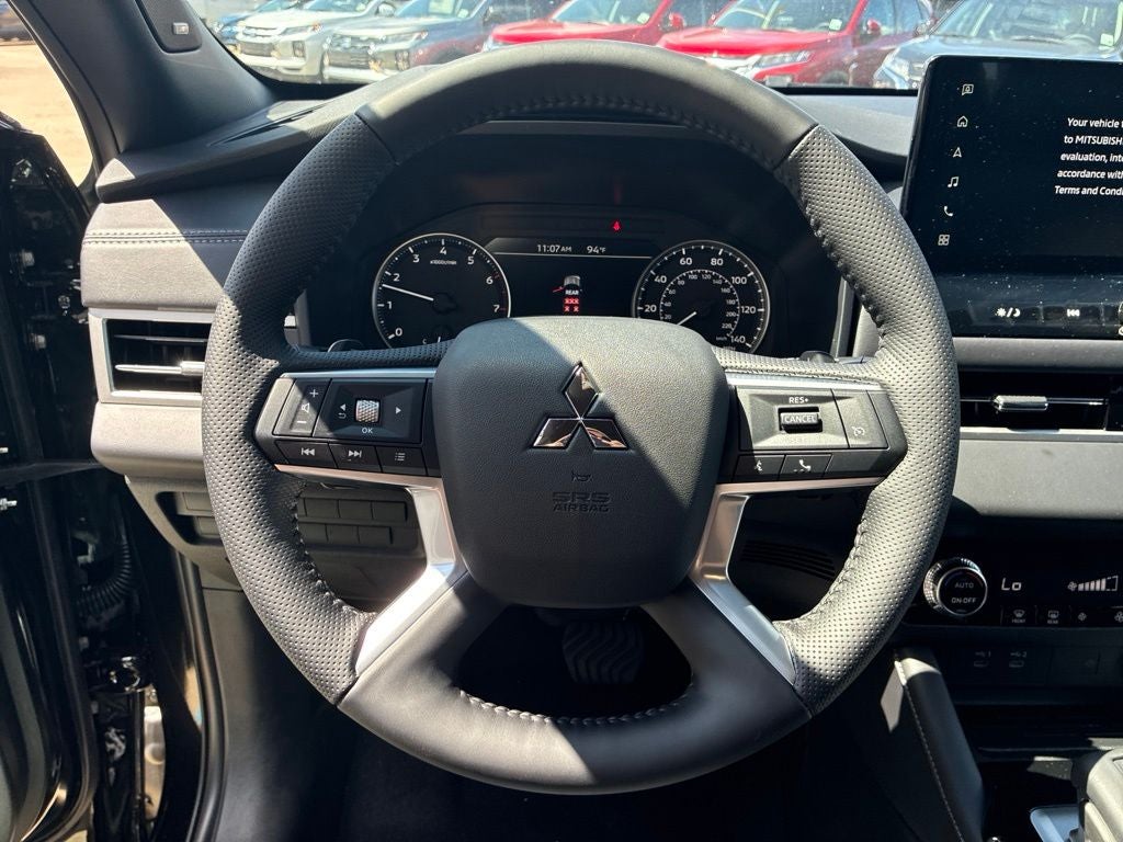 2026 Mitsubishi Outlander LE