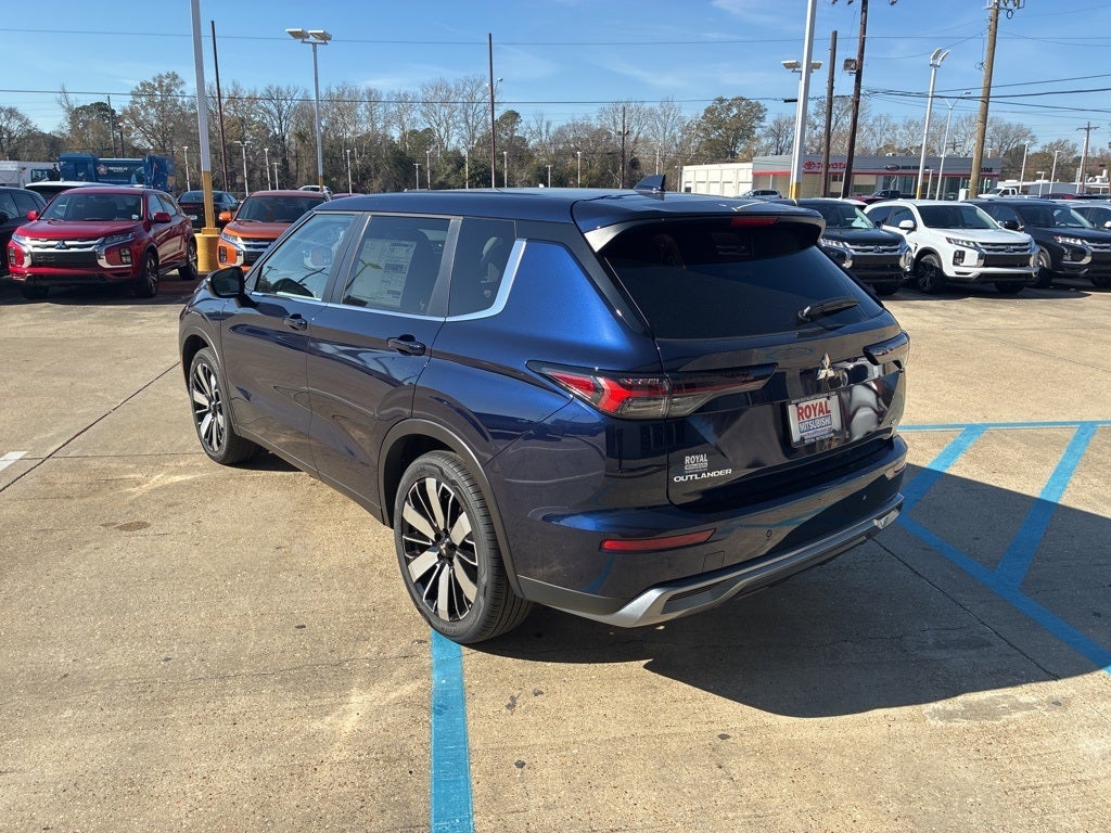 2026 Mitsubishi Outlander SE