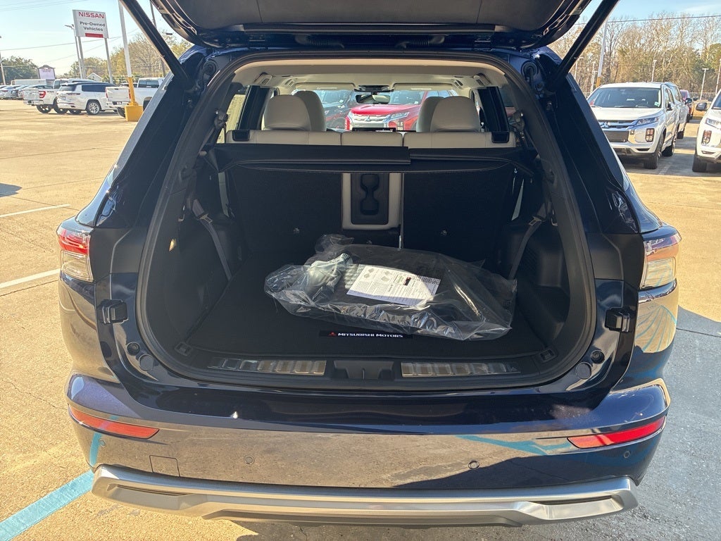 2026 Mitsubishi Outlander SE