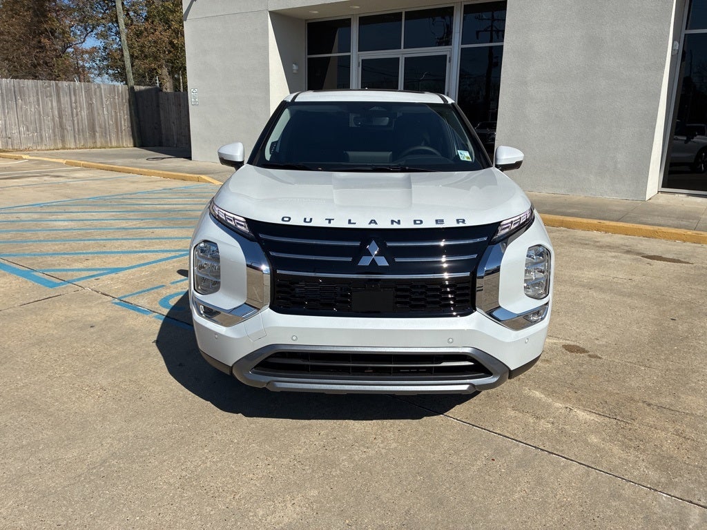 2026 Mitsubishi Outlander SE