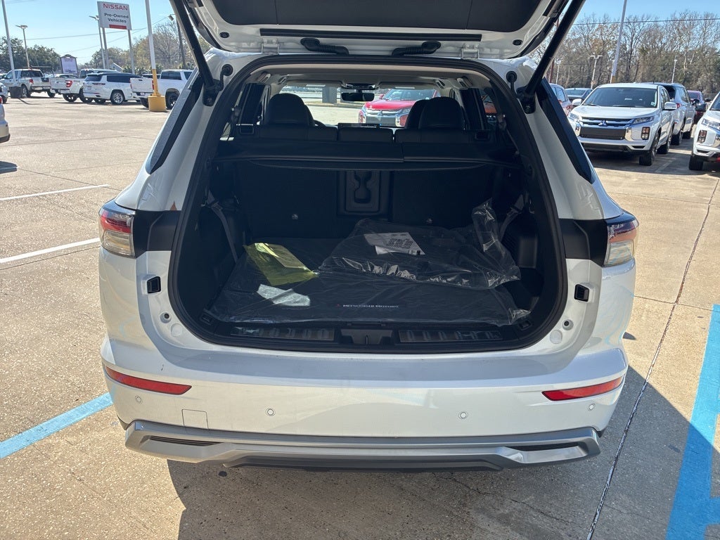 2026 Mitsubishi Outlander SE