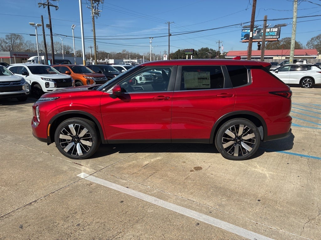 2026 Mitsubishi Outlander SE