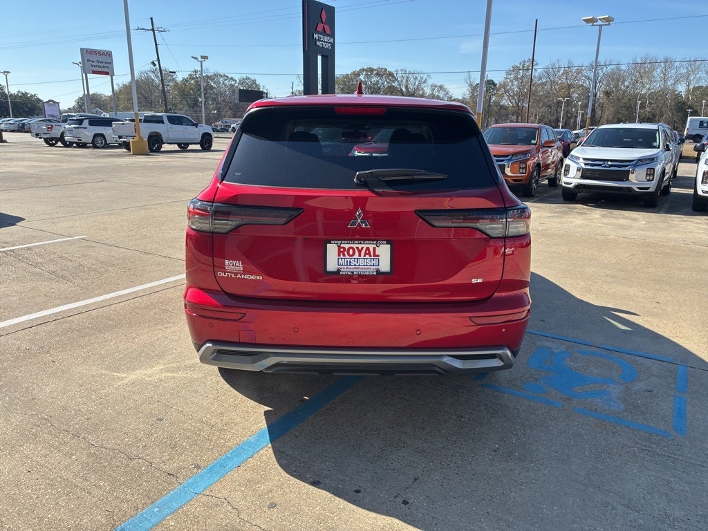 2026 Mitsubishi Outlander SE